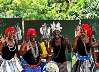Le Trophée TotalEnergiesCHAN2024 célébré dans la pure tradition africaine.